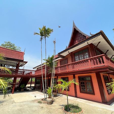 บ้านไทยไออุ่น Phra Nakhon Si Ayutthaya Exterior foto